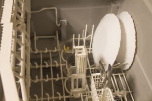 おすすめの食洗機は？ビルトイン食洗器の選び方と卓上型食洗器も紹介